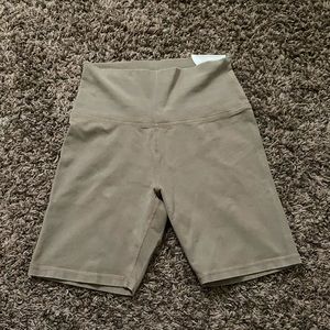 OFFLINE OG ACID WASH BIKE SHORT